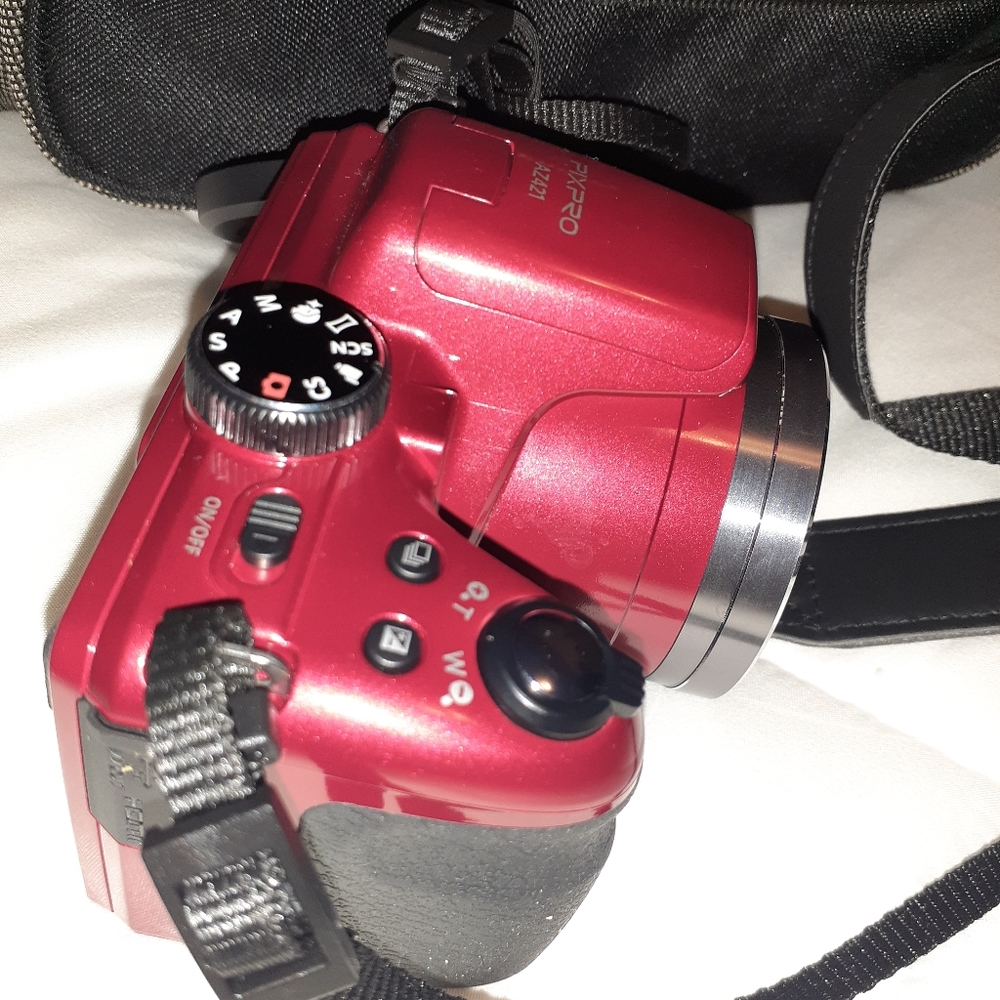 Digital Camera - Picture 5 of 7